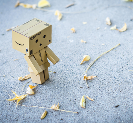 爱上海：Whether it is due to foot pain caused by wearing high heels for a long time